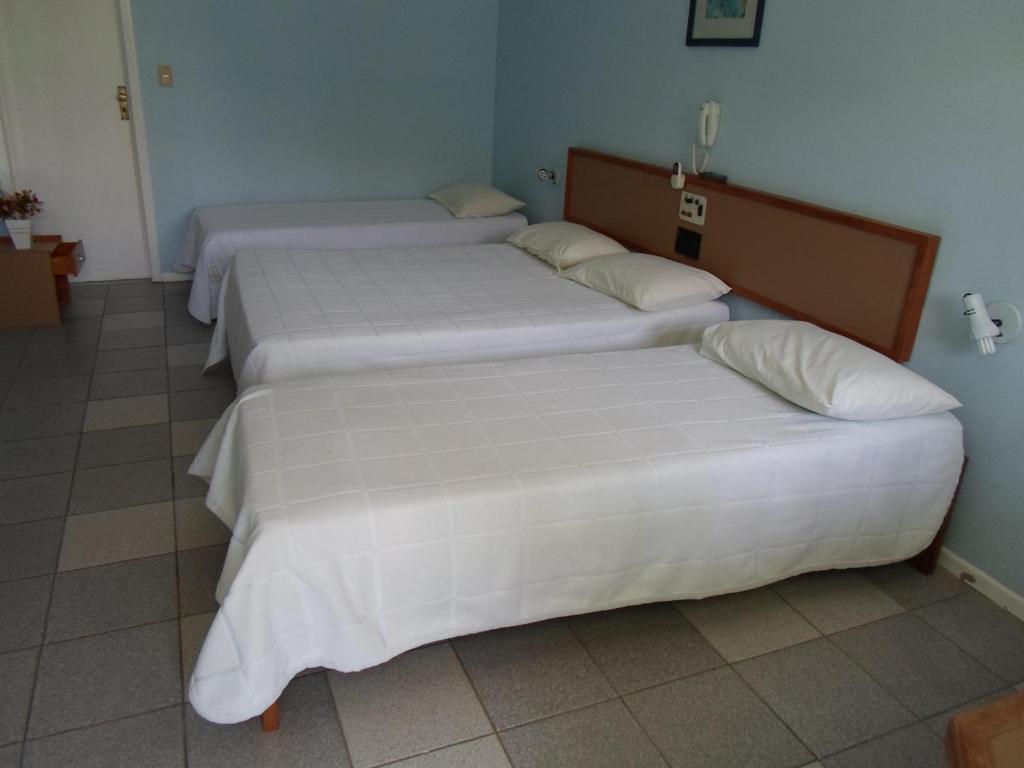Hotel Paraiso Tropical Alcobaça Quarto foto